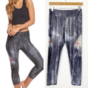 EVOLUTION AND CREATION Active Grey Tie Dye Tribal Dream Catcher Leggings yoga m